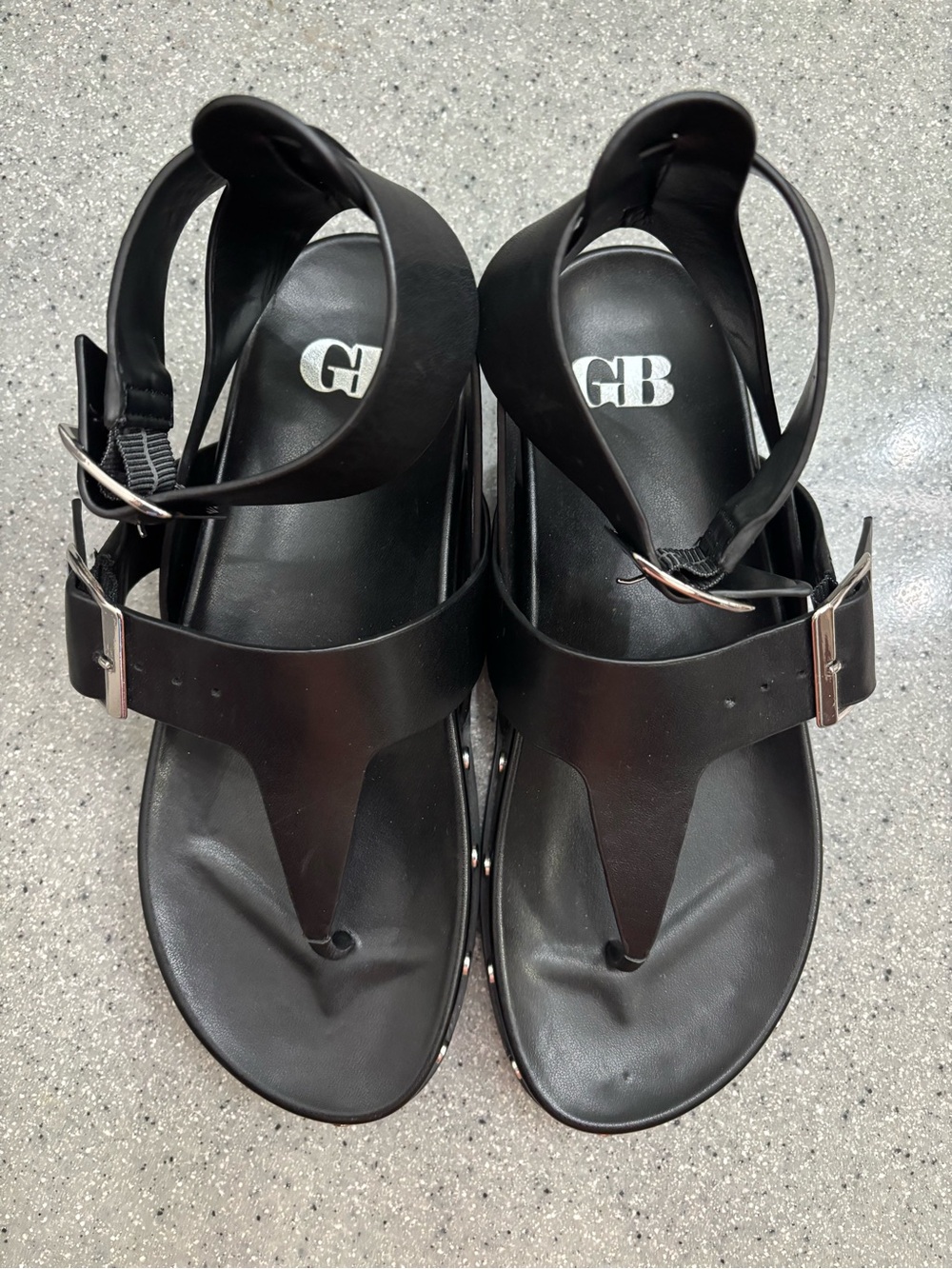 Gianni Bini Black T-Strap Buckle Sandals
